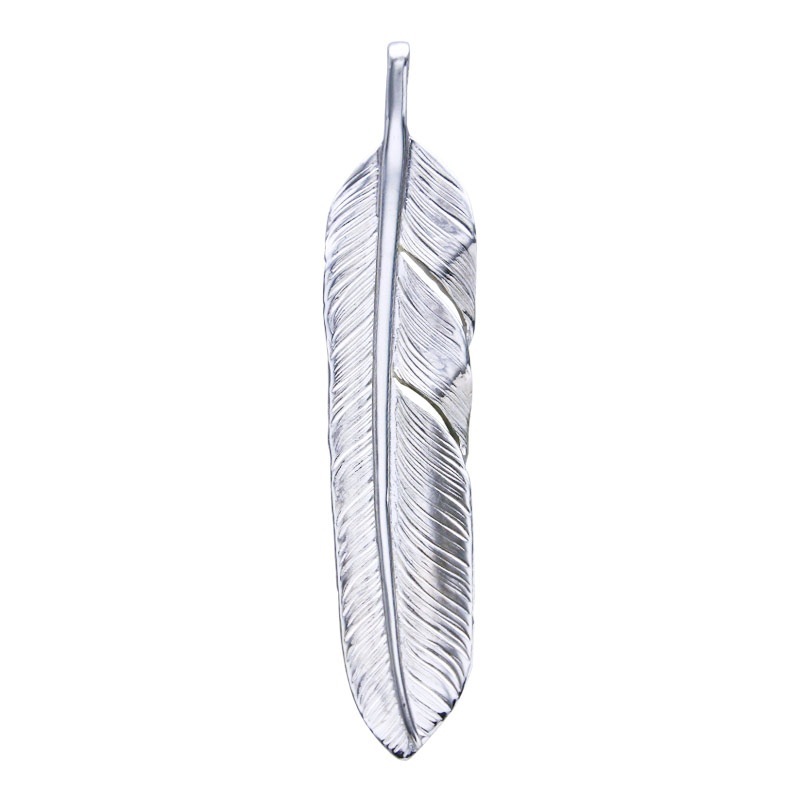 M flight feather 02