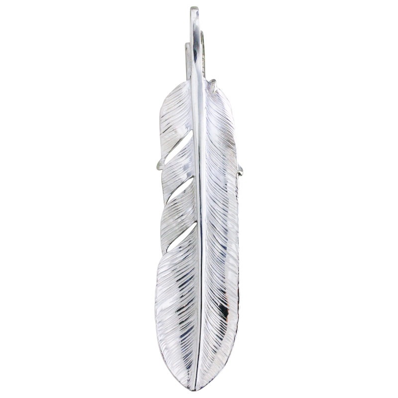 L old feather 01 eagle claw pendant 01