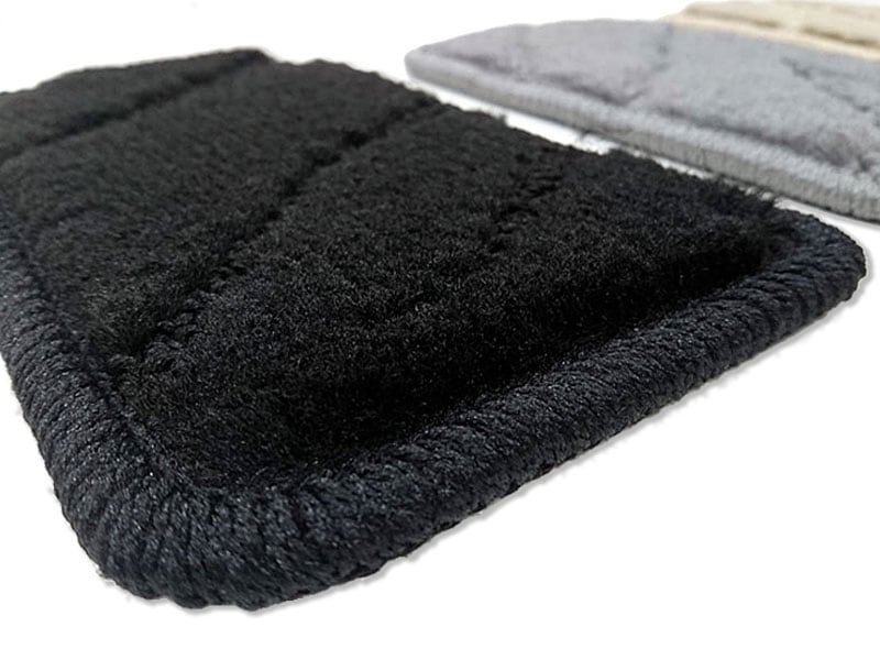 ジムニー専用フロアマット<br>H10(1998)/10 ~ H30(2018)/07<br>JB23W<br>AT・運転席ズレ防止方法ボタンタイプ<br><small>TC・LL/SSシリーズ</small>