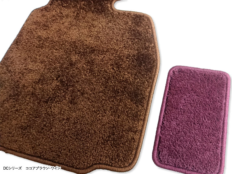 ジムニー専用フロアマット<br>H10(1998)/10 ~ H30(2018)/07<br>JB23W<br>MT・運転席ズレ防止方法フックタイプ<br><small>DC・HP・KAシリーズ</small>