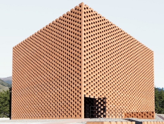 ソーレ プーニ ウイスキー 700ml |ワインショップ タストヴァン