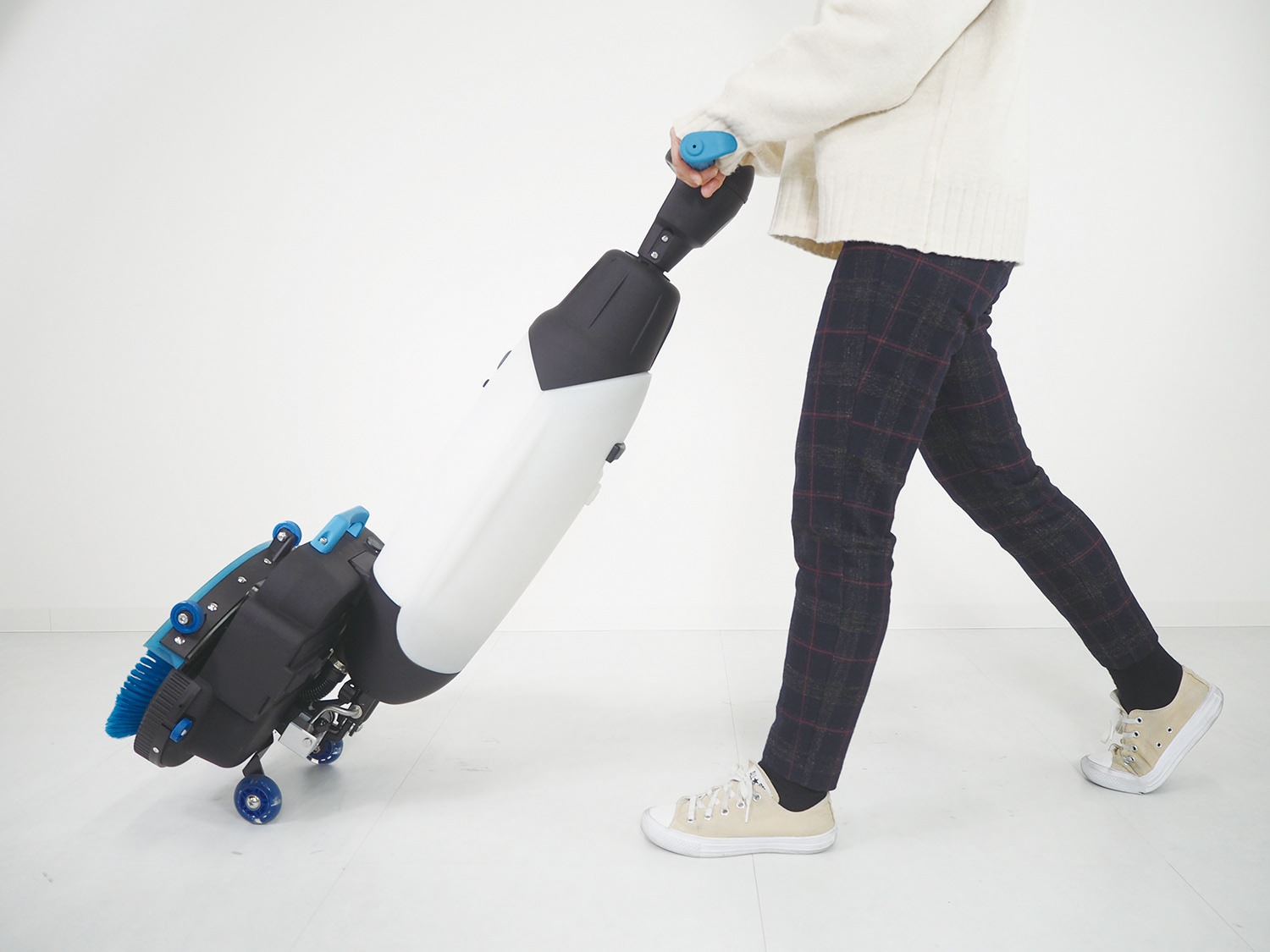 大一産業　小型自動床洗浄機 E-TOLERE(イートレール)　スタンド付き 【掃除/清掃用品】