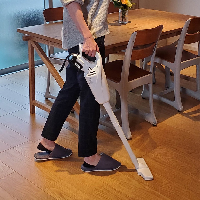 京セラ（旧リョービ）　充電式クリーナー　BHC-1020L1