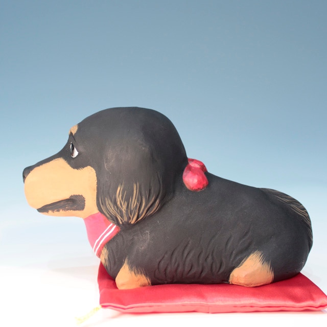 博多人形のミニチュアダックスフンド 愛犬人形ならaruBuy（あるバイ。）