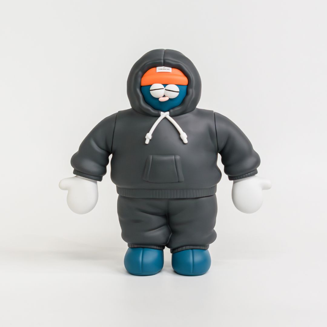 スウェットを着たソフビのトモダチ！ならaruBuy（あるばい）