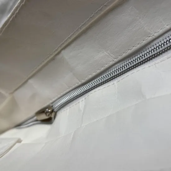 ���ͤ��վ� �����å���֥�ڡ��ѡ� BIG�ȡ��ȥХå� White