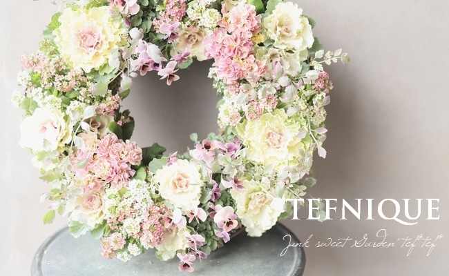 TEFNIQUE-寄せ植えリース 2020 * no.55 * ラブリーエレガントなリース
