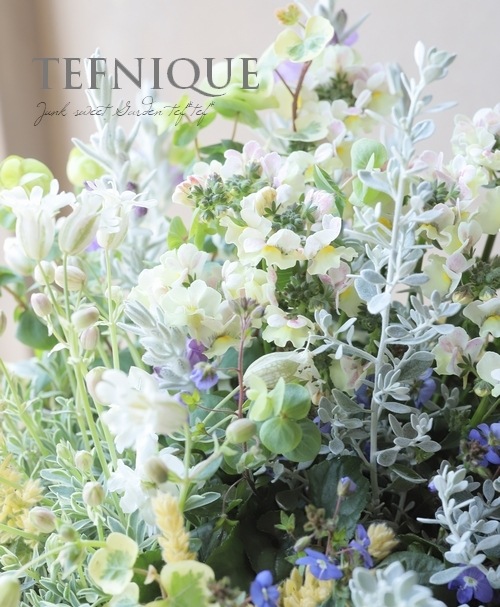 �����ꥷ��͡���˥ե����� �إɥ������