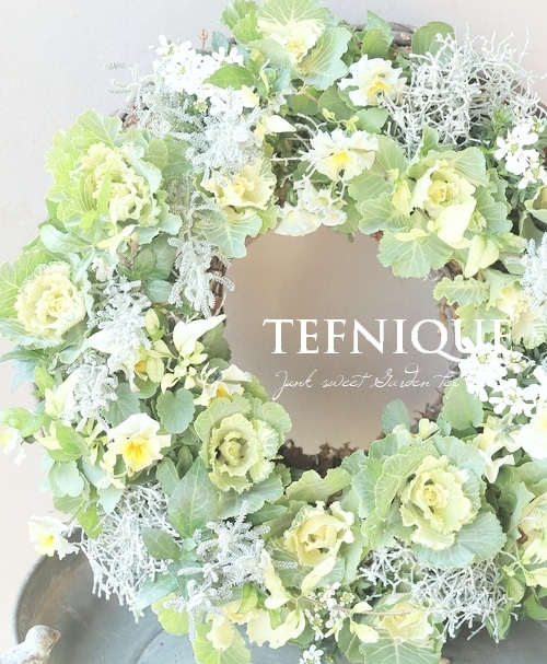 1.ハーフリース 寄せ植え】-TEFNIQUE-寄せ植えリース 2025 * no.9 * ミルキーホワイト