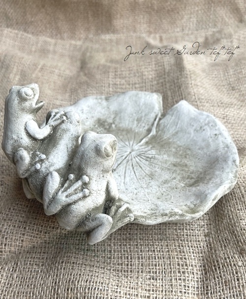 �ڻ��ߡ� �ѹ�SPARTA STATUES ��Frogs on Lily�� �����ǥ󥪡��ʥ���
