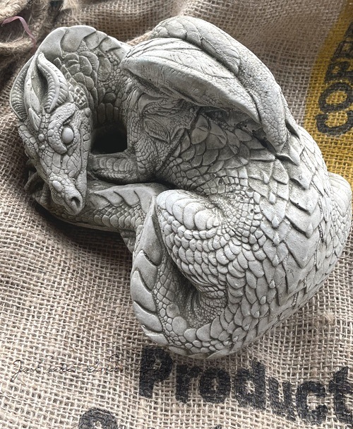 �ڻ��ߡ� �ѹ�SPARTA STATUES ��Sleeping Dragon�� �����ǥ󥪡��ʥ���