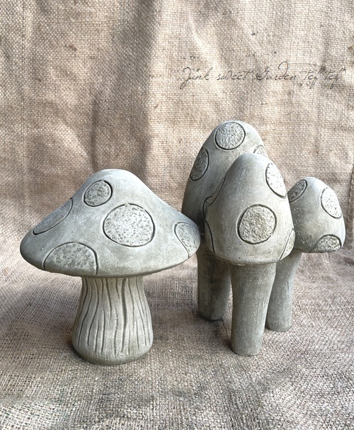 �ڻ��ߡ� �ѹ�SPARTA STATUES ��Toadstool Small�� �����ǥ󥪡��ʥ���