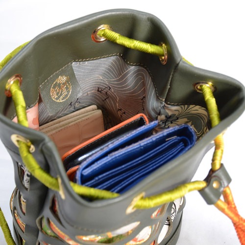 �ܳ׶���Хå������奷�������Хå���������