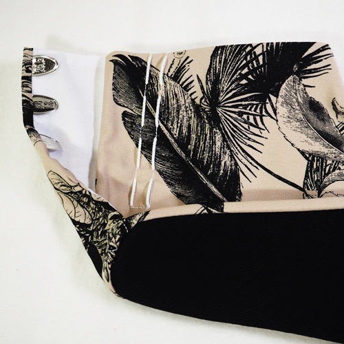 �ܥ��˥�����­��A