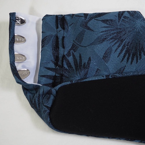 �ܥ��˥�����­��B