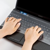 [FA-NMUL5] キーボードマルチカバー(A4ワイドノートPC用)|カバー・キーボードカバー|OAファニチャー・アクセサリ
