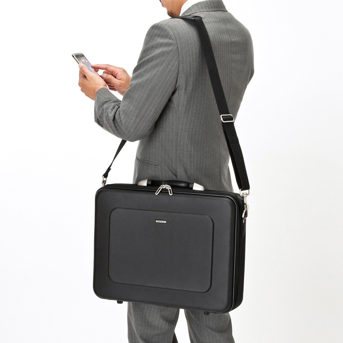 [BAG-EVA7BKN] ���ߥϡ���PC������(�֥�å�)