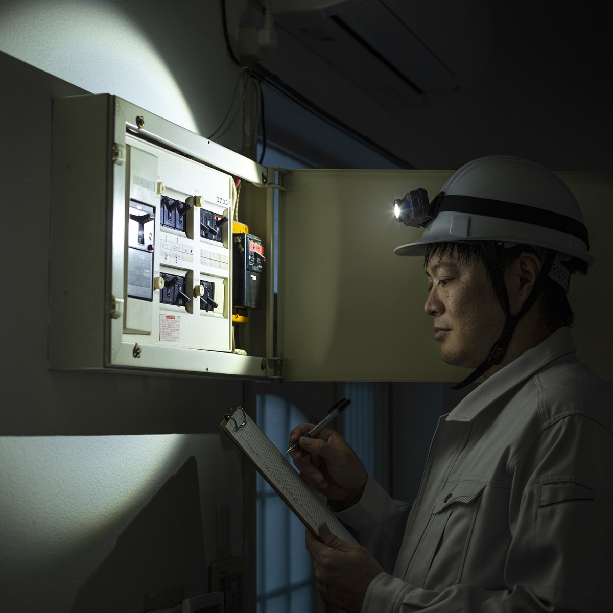 [LED-HL1] ���󥵡��դ�LED�إåɥ饤��