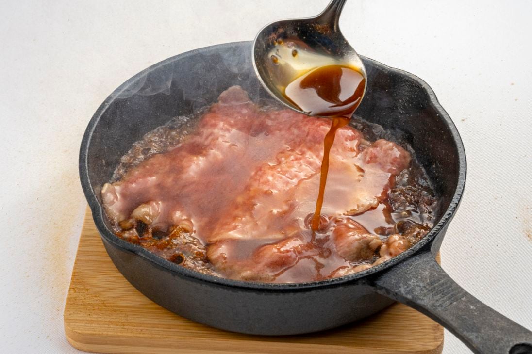 [会員様限定]（プレミアムセット）スペシャルビーフカレーと元祖特選サーロインのレモンステーキのセット(送料込）