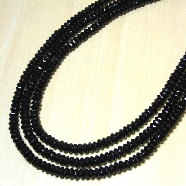 カット平黒オニキス一連（3×6mm） 連売り 素材 パーツ ボタンカット