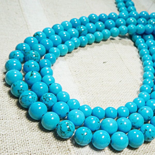 ホエールテール ペンダントトップ ハウライトターコイズ 天然石 B77