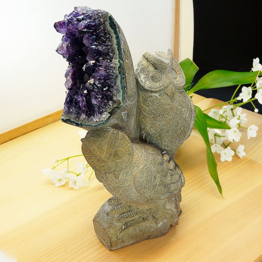 激レア！ アメジストと熔岩石のコラボ 手彫り 彫刻 フクロウ 1808g