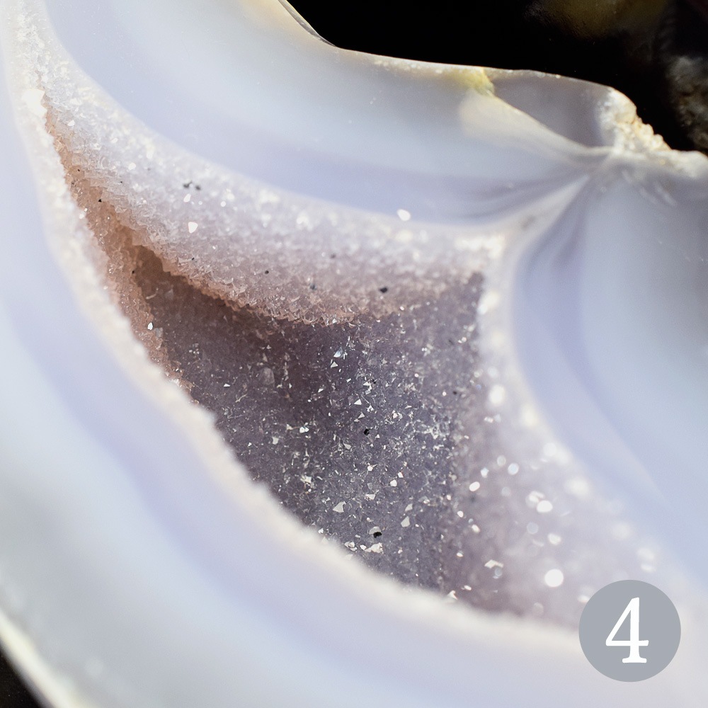 トレジャーメノウ メノウ ブラジル産 treasure agate 台付き 一点物 【重量約800g~1400g】原石 インテリアストーン 置物 置き物 聚宝盆 瑪瑙 原石 飾り物 クラスター メノウ