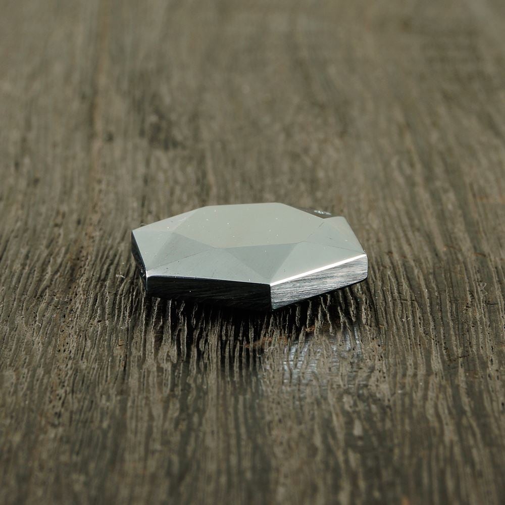 ドイツ産 テラヘルツ鉱石 【ヘキサグラム】 ペンダント スネーク