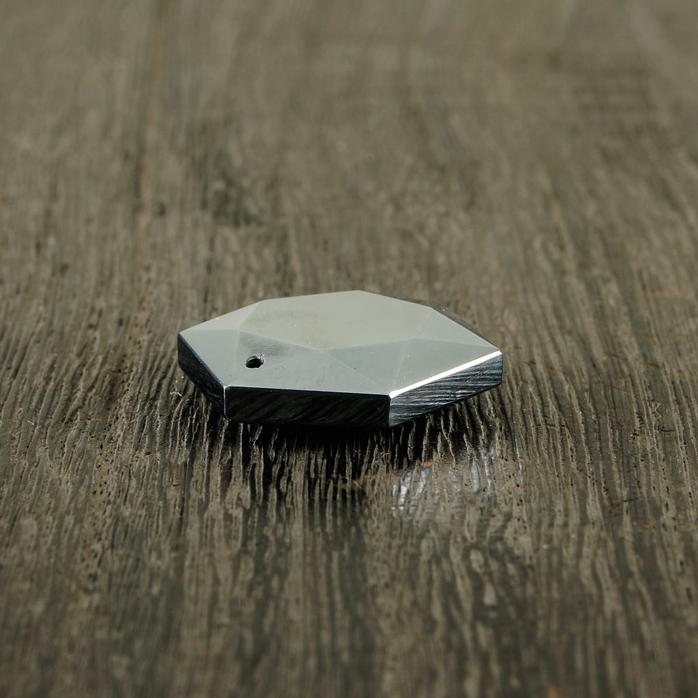 ドイツ産 テラヘルツ鉱石 【ヘキサグラム】 ペンダント スネーク