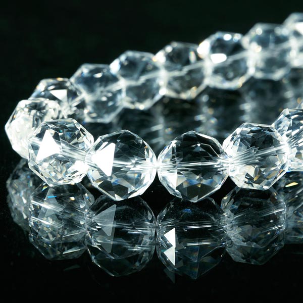 輝きが違う！ダイヤカット 5A級天然水晶ネックレス(φ12mm)ワンタッチ式