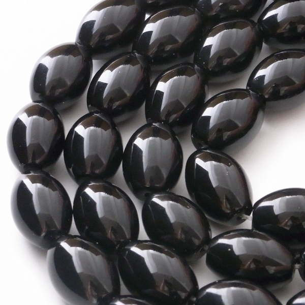 魔よけ」のお守り石☆＜楕円＞黒オニキス一連(13×18mm) 連売り 素材