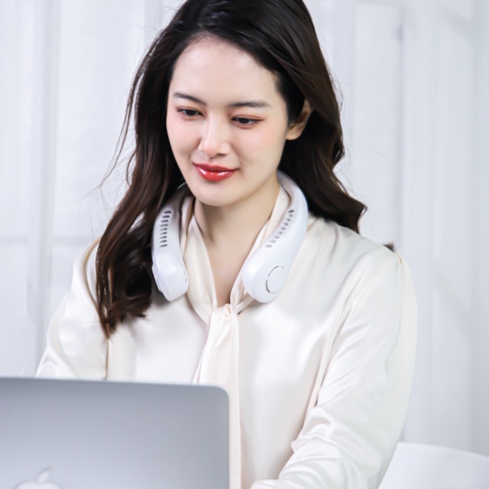 2024最新モデル 首掛けファン(USBケーブル付き) ネッククーラー 羽なし 軽量 静音 扇風機 首かけ 連続送風 首掛け ネックファン 携帯 5段階風量 USB充電 ハンディ 持ち運び 熱中症対策 コンパクト 冷却