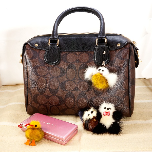 贅沢! ふわふわ ミンク ストラップ <大福熊> 色おまかせ アクセサリー 携帯電話 スマホ スマートフォン 車のキー 家のキー バッグ お財布 バッグ 鞄 リュック 小物