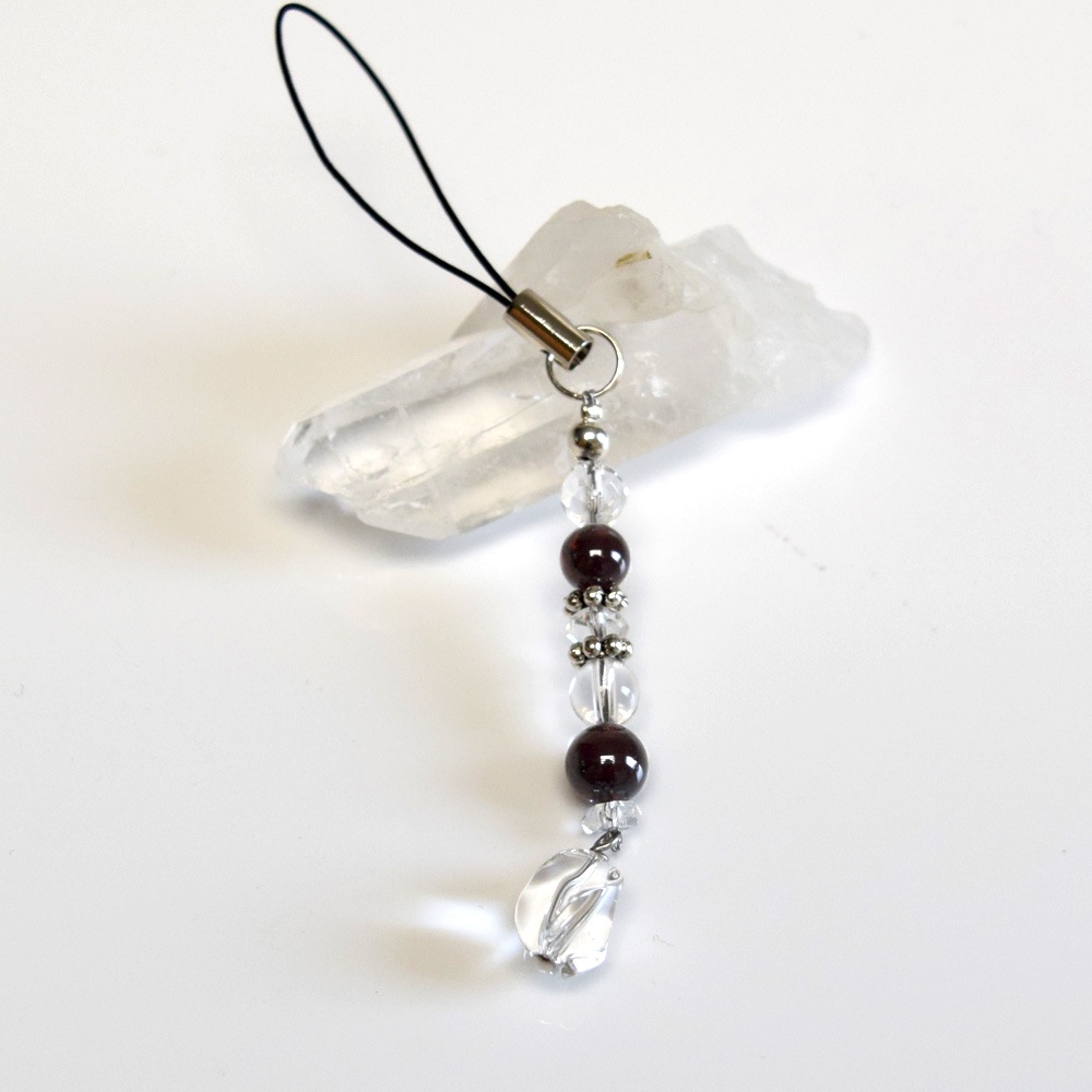 パワーストーン　天然石　ガーデンクリスタル　キーパー入り　64g　No.921 ガーネット 水晶 ストラップ パワーストーン 天然石