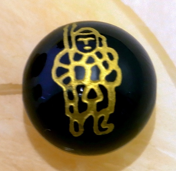 ＜金塗り＞手彫り【七福神】（黒オニキス）12mm-14mm丸玉♪穴有り