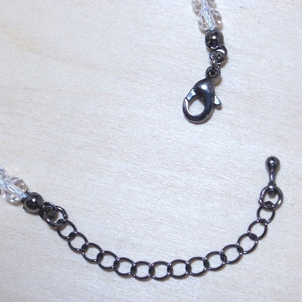 カットガラスネックレス