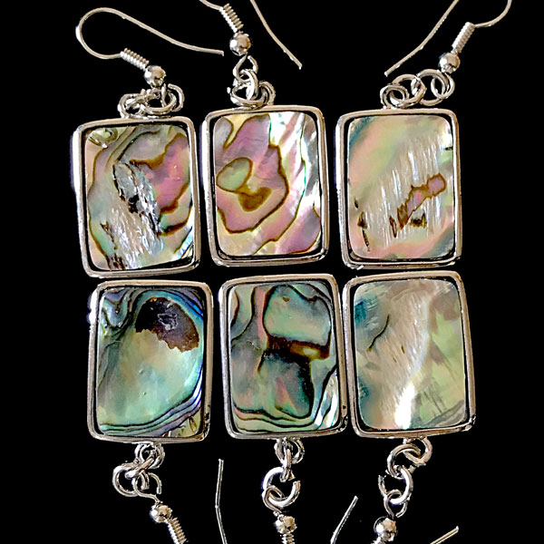 ☆デザイン天然貝ピアス<4タイプ>