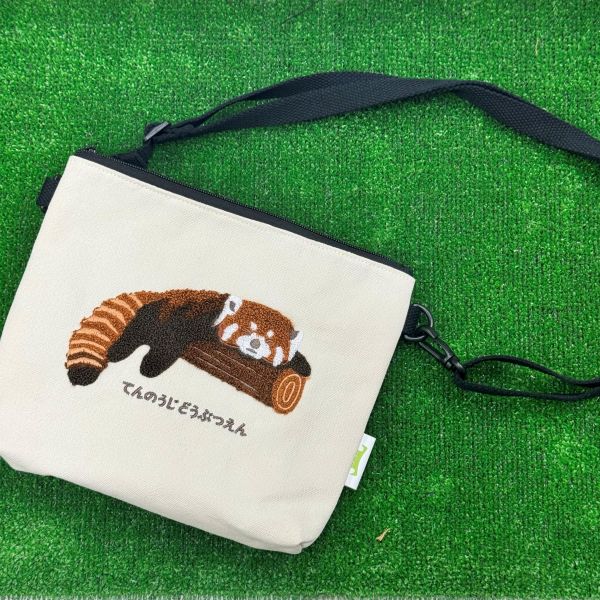 天王寺動物園オリジナル】サガラ刺繍サコッシュ レッサーパンダ