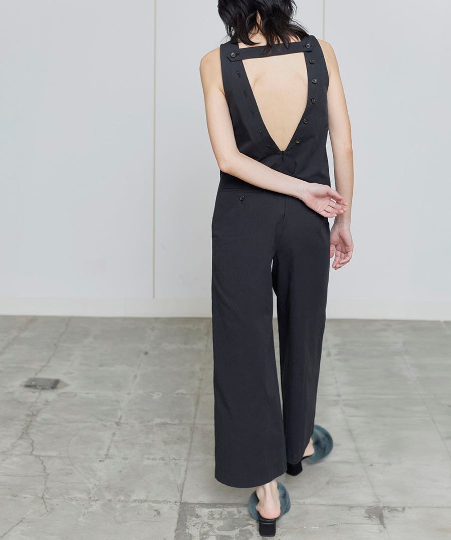 バックデザインオールインワン / Black