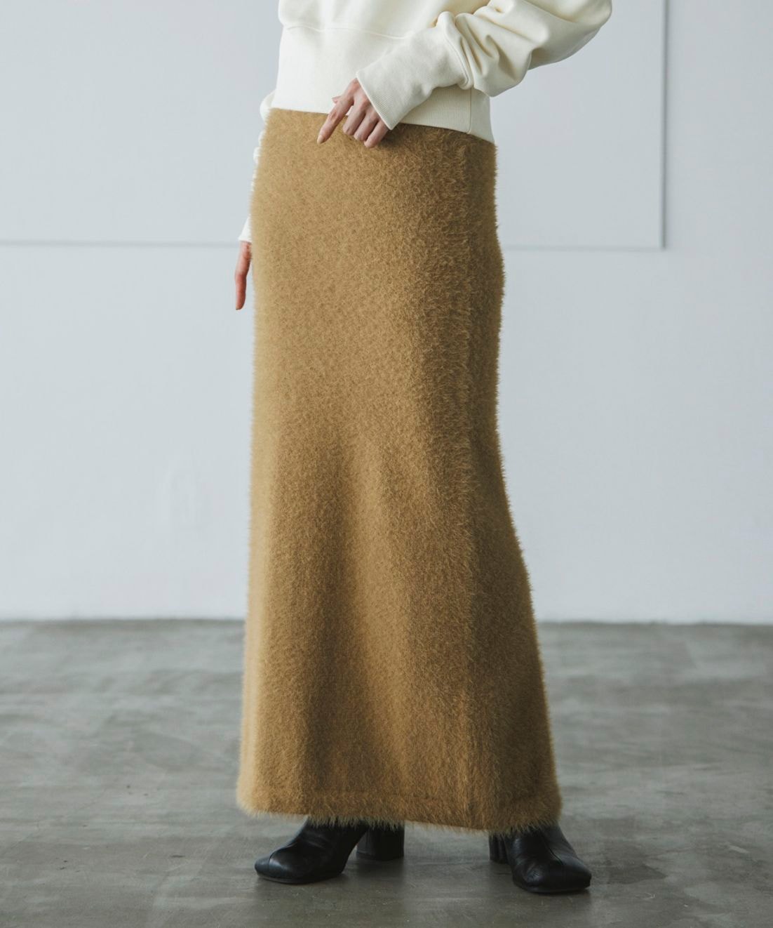 フェザーヤーンニットロングスカート