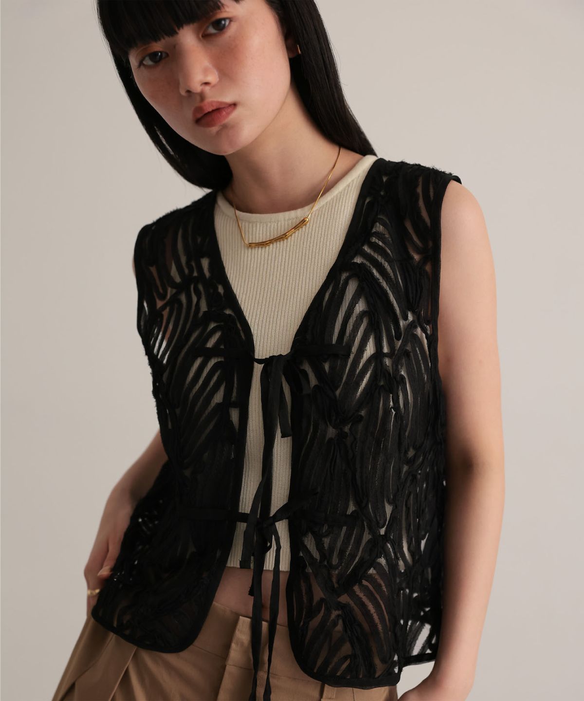 Tape embroidery gile