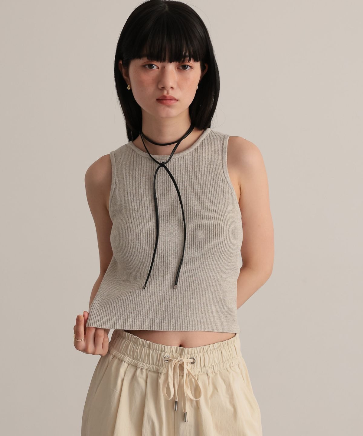 Knit tank top with chest pad