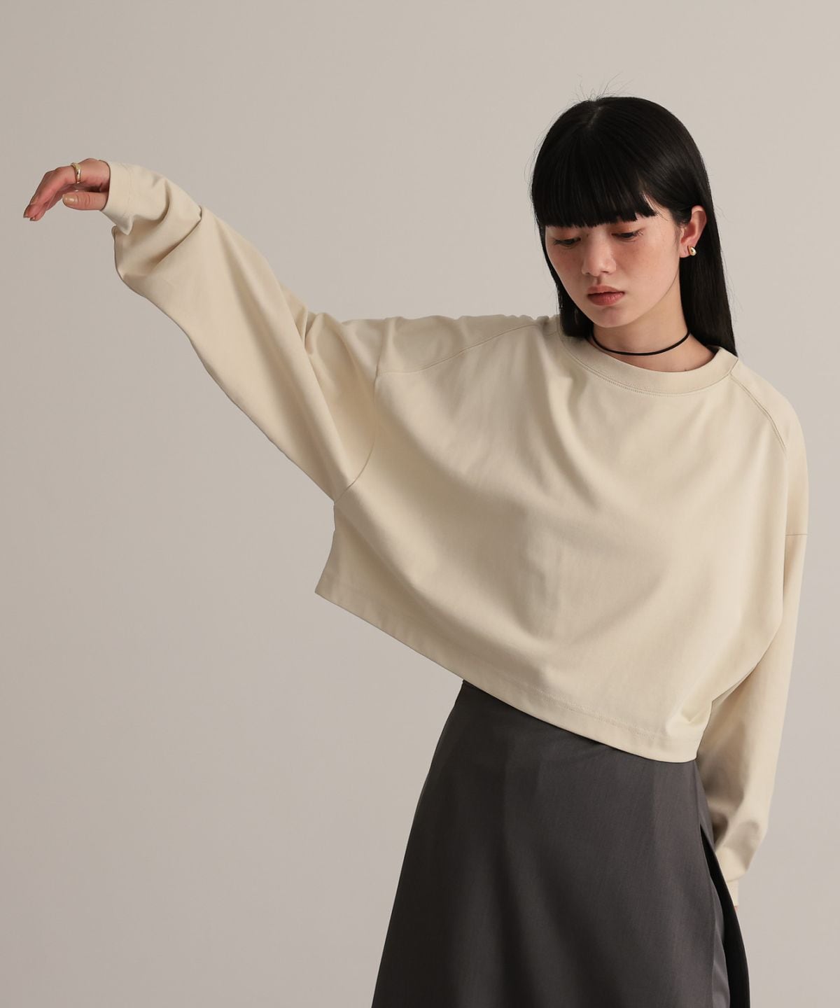クロップドワイドプルオーバー