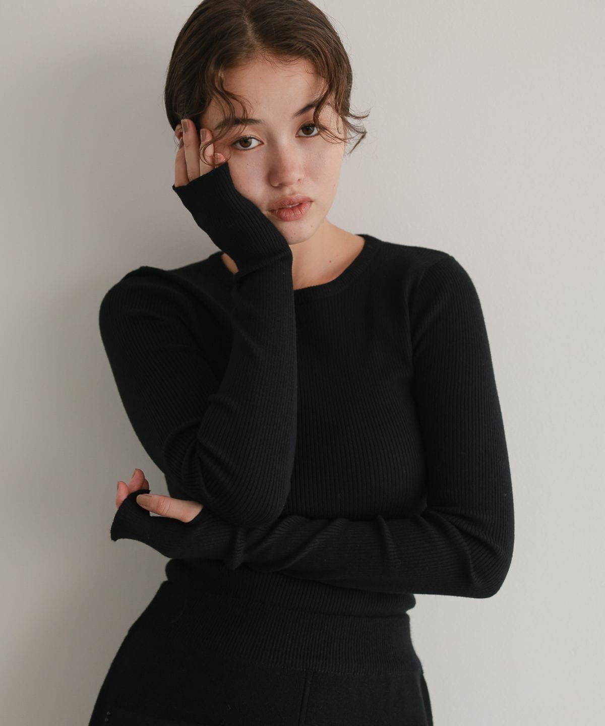 【attiree】【7色展開】クルーネックリブニットセーター