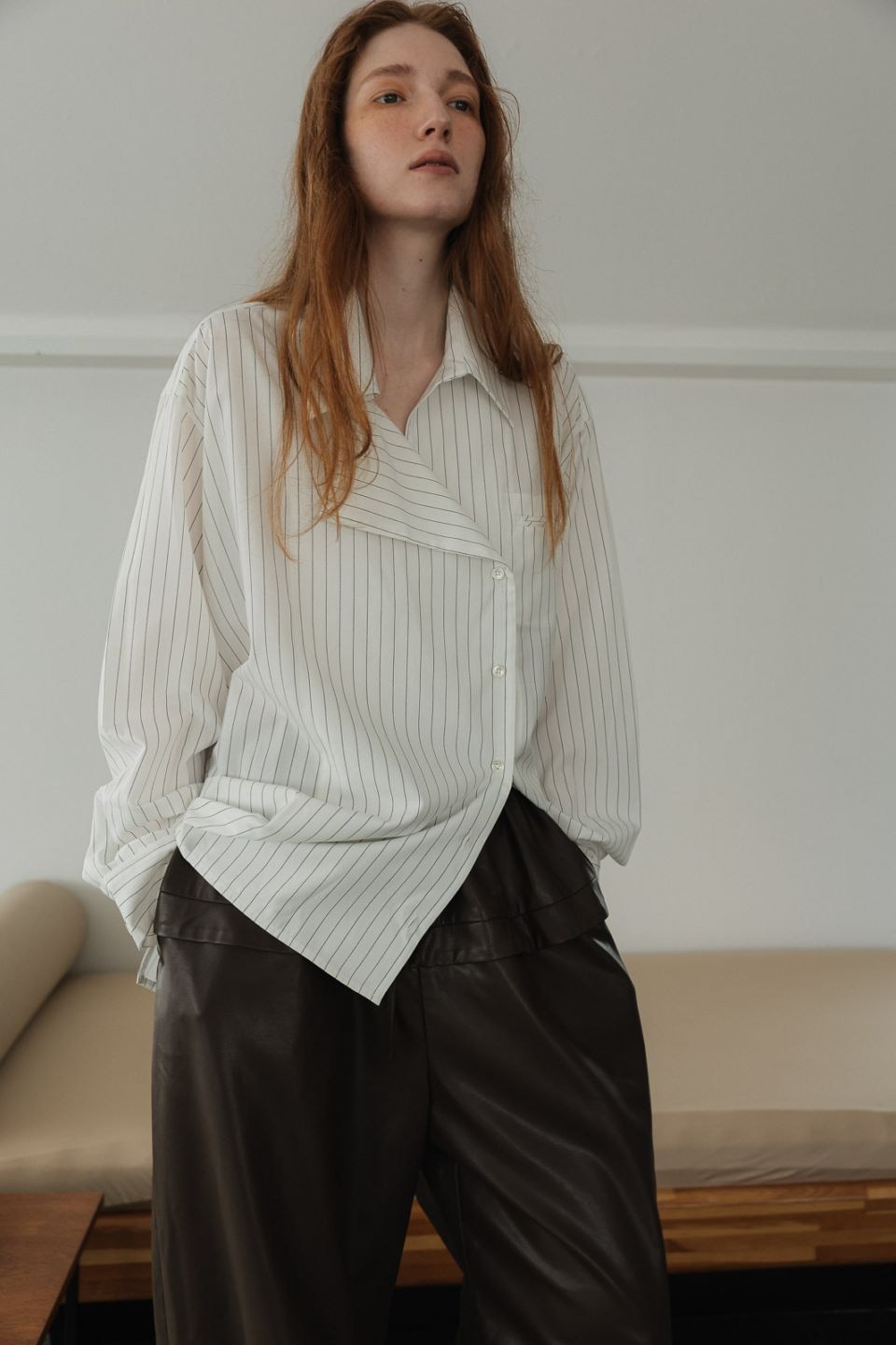 【White】Oversized Belted Striped Shirt