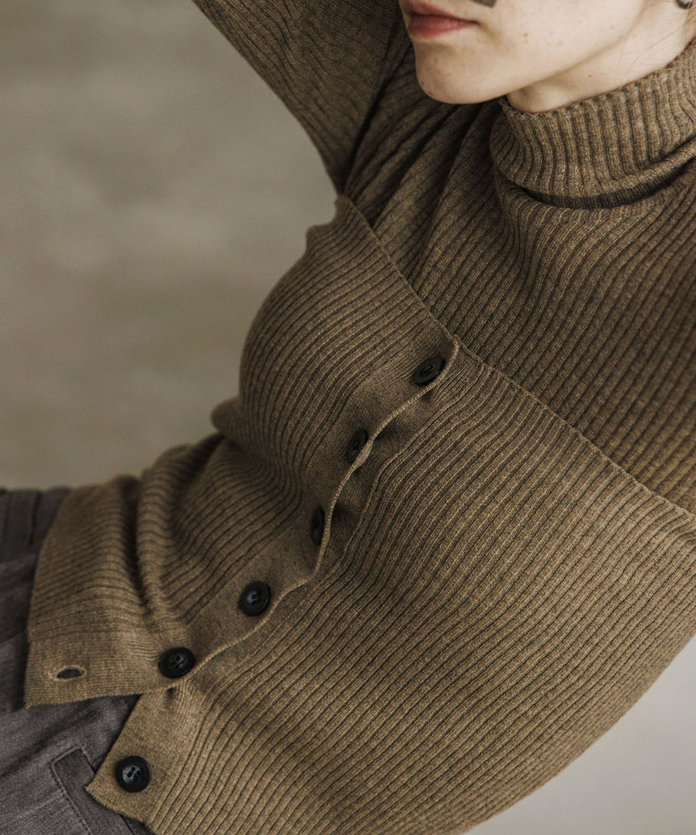 はた　2点セット　ジョン　カットアウトタートルネックトップス HUG.U（ハグユー） カットソー オフタートル インナー レディース