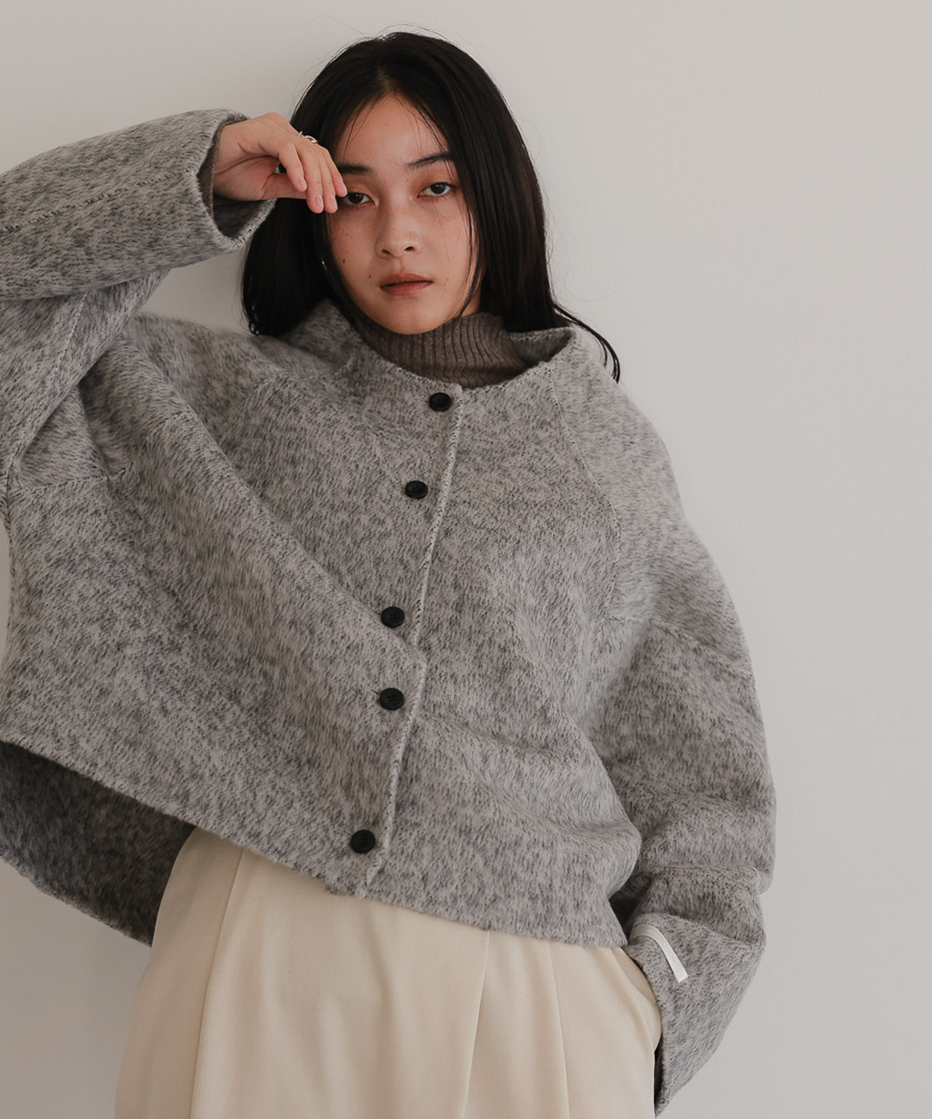 Oversized Collarless Short Coat | TENTO | TENTO online store