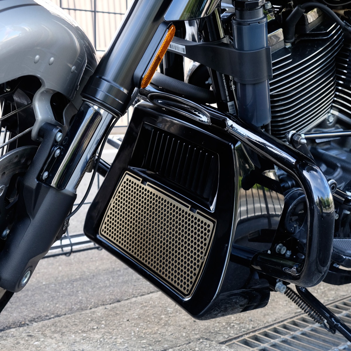 ラジエターガードカバー MW8 Touring models