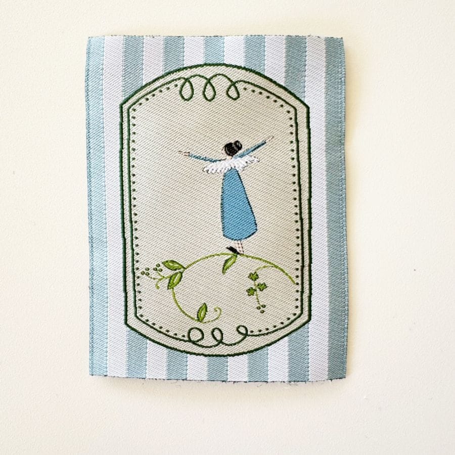 【ドイツ製】acufactum 大判 刺繍タグ ［守護天使］ | マキシパッチ 織ネーム アクファクトゥム