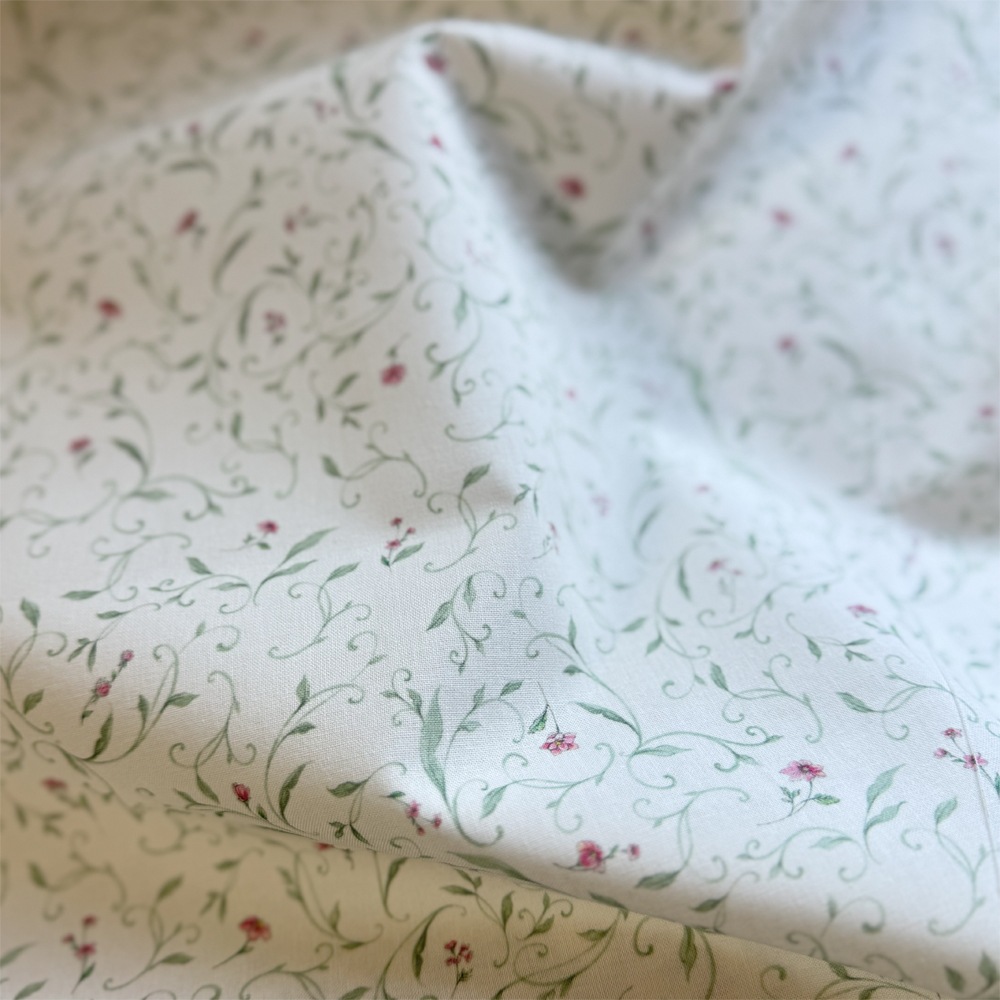 【145cm×50cm】ドイツ輸入生地　acufactum970 ツタと小花の生地